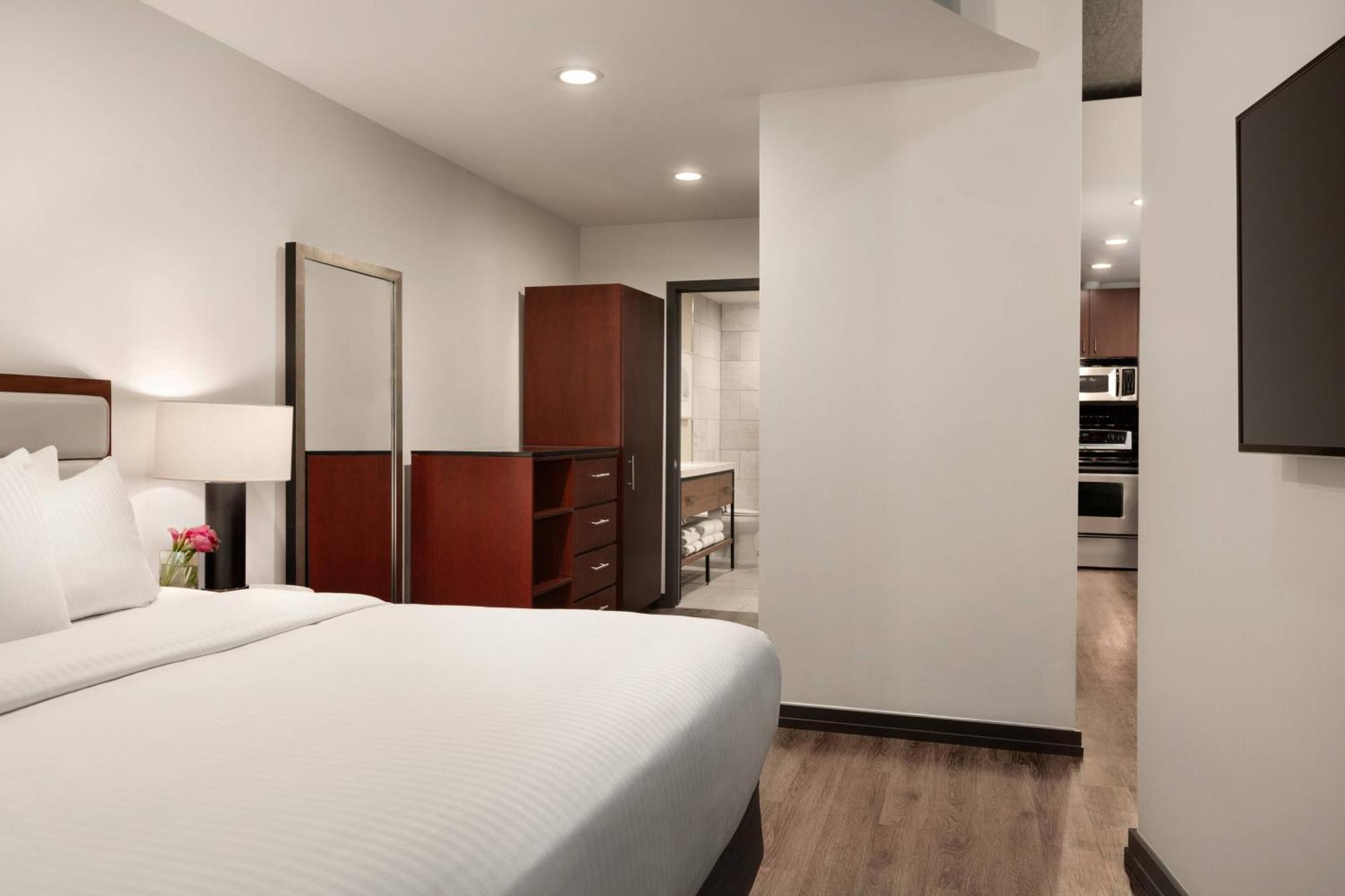 Twelve Midtown, Autograph Collection Hotel Atlanta Exterior photo