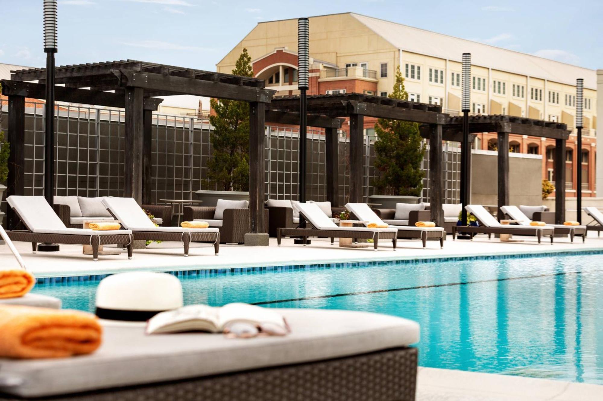 Twelve Midtown, Autograph Collection Hotel Atlanta Exterior photo